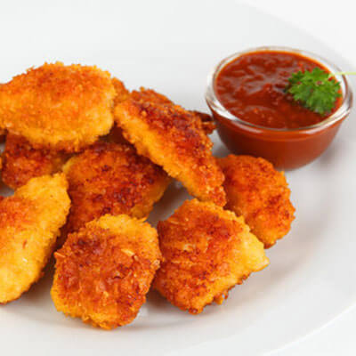 Hausgemachte Chicken-Nuggets mit Süß-Sauer-Soße
